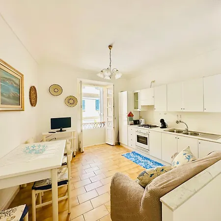 La Casetta Della Piazzetta Apartment *
